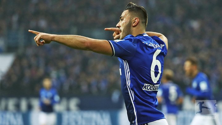 Best of luck in your future <a href="/seadk6/">Sead Kolašinac</a> ! Here's his best #Bundesliga moments <a href="/Arsenal/">Arsenal</a> fans, enjoy! 👉 s.bndsl.ga/bf5y30clXC0