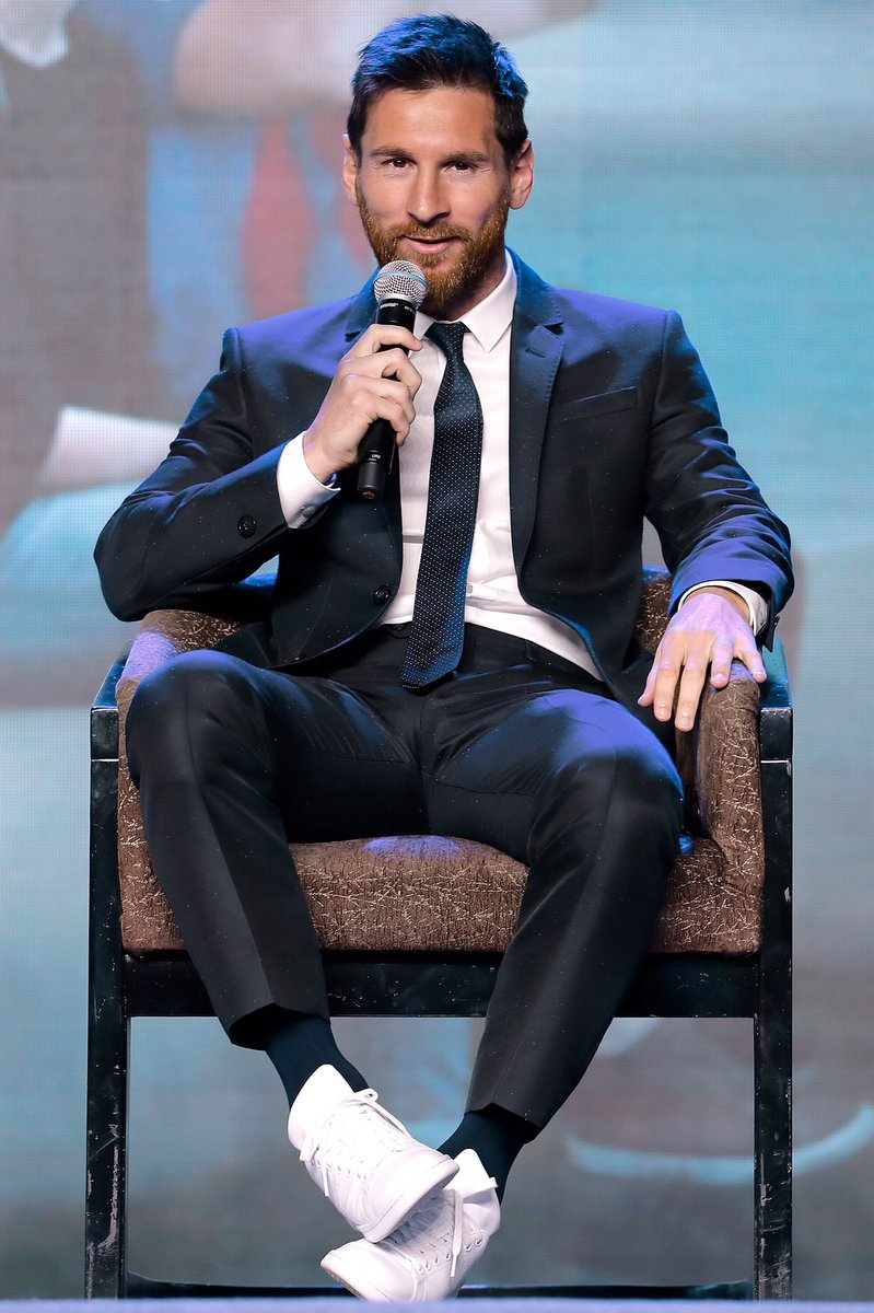 Lionel Messi In A Suit : How Footballer Lionel Messi Spends His