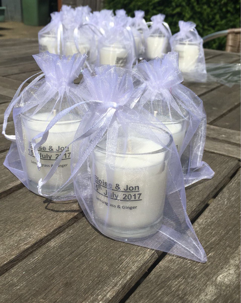 GatehouseC's tweet photo. Our bespoke #wedding favour candles perfect for your special https://t.co/Ul5LOaGCnv https://t.co/ERjxgGHlyK