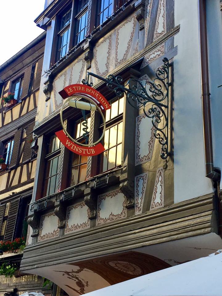 Terroir et tradition. Le Tire-Bouchon vous accueille à partir de 11h30 et à partir 18h00 tous les jours #Alsace #Gastronomie #Strasbourg