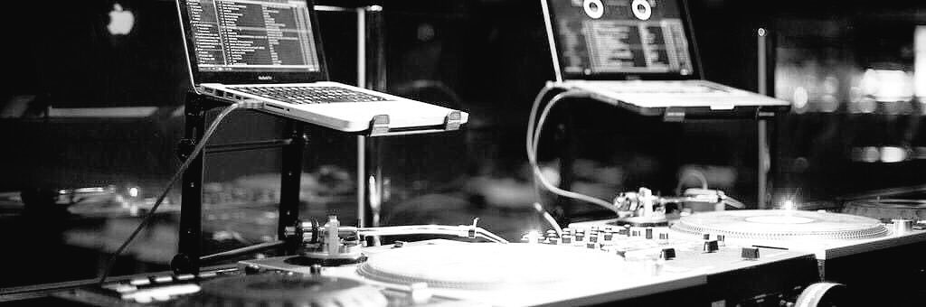 CreativeLab_ngy's tweet photo. 《拡散希望》
🎼本物のCLUBでレッスン📝🎧
Creative Lab.DJ School

✔️興味がある方

✔️本気で目指したい方

✔️やってみたいけど不安な方

🔽公式HP🔽
是非、一度覗いてみてください♪
https://t.co/wqdri4Suvz https://t.co/Hwq3mZzWOo