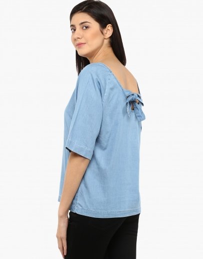 JoyofDressing's tweet photo. Denim blue color of the season – 12 denim blue outfits you can’t resist to buy #Joyofdressing
https://t.co/KmprwBwiPn https://t.co/76XzPT491n