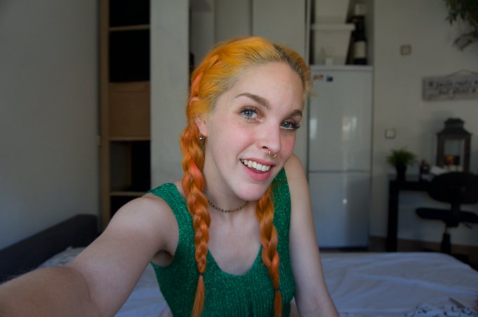 When you take the picture by mistake but you still like how you look  💁 https://t.co/GICZdTnntB