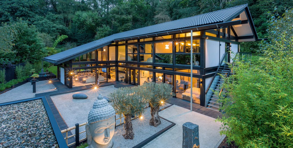 CarlSharp_'s tweet photo. Take a look at some of the typical claims that we have dealt with for @HUFHAUS https://t.co/sPgoKVH0Bq https://t.co/X8HEQ0HI0C