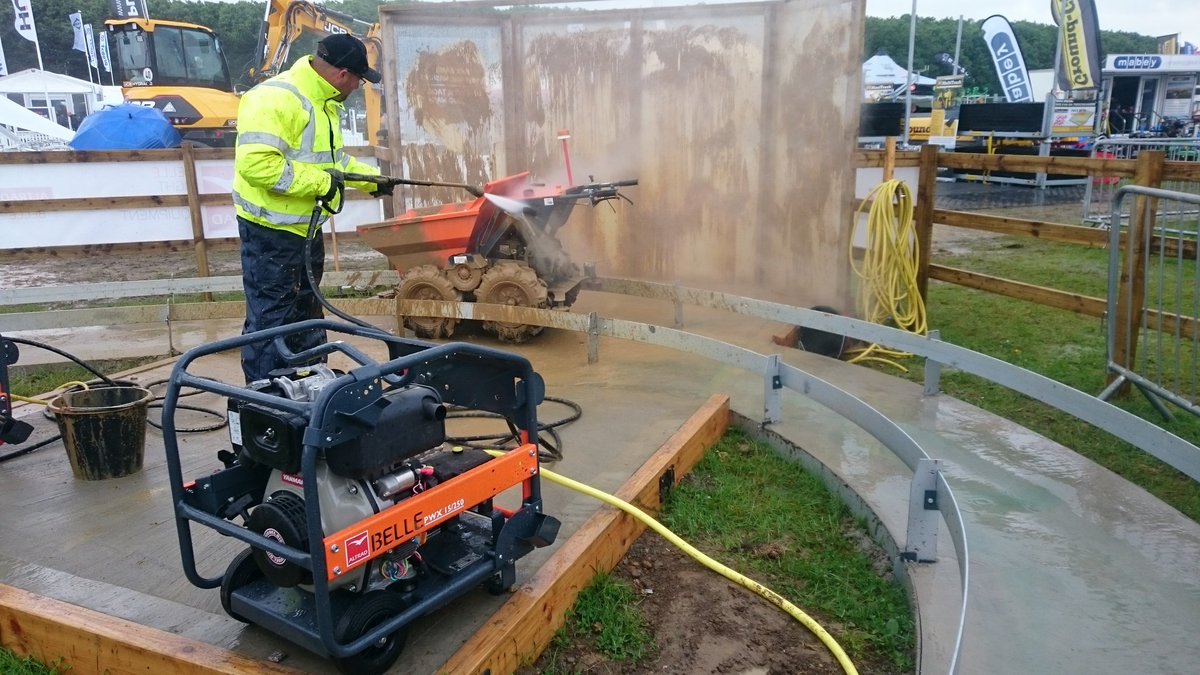 AltradBelle's tweet photo. 'Give Your Tackle A Good Wash' with the brand NEW range of Altrad Belle PWX Pressure Washers #plantworx2017 #StandF22 https://t.co/xRpAR2Gxfx