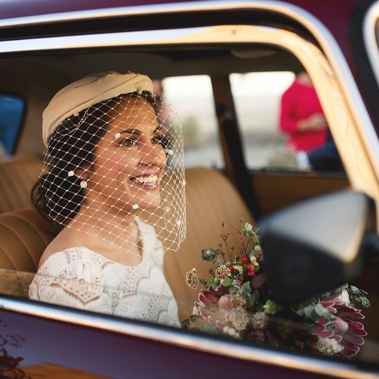 cris_camOn's tweet photo. #novias con #estilo propio. @lauredesagazanspain  @flordeasoka #vintage #wedding #bride #noviascontocado https://t.co/aLqwQOgWfy https://t.co/IIDH8obssa