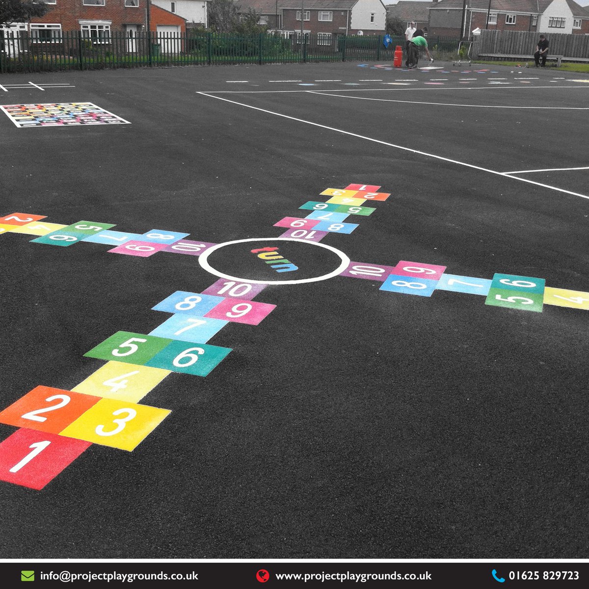 ProjPlaygrounds's tweet photo. Hopscotch the day away with three friends 👦👧👦👧 #hopscotch #playgroundgames https://t.co/1QwkSVWLLc