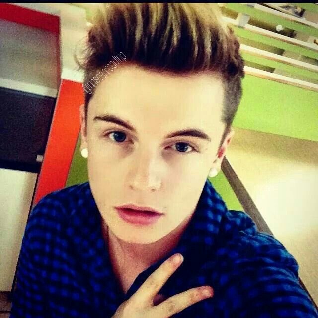 unseenroadtrip's tweet photo. @RoadTripTV creds to @mikeyswifeyyyy 💛
#fetusandy https://t.co/26MBveQWEl