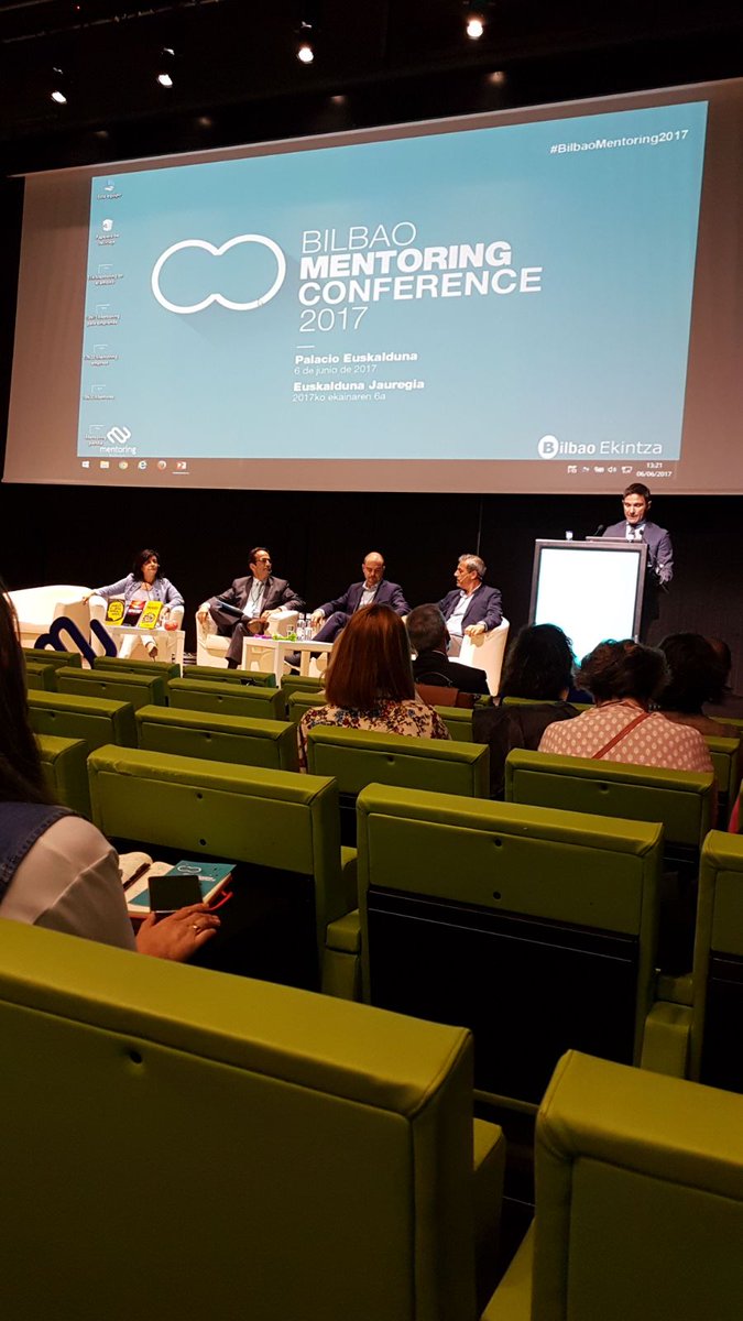 gaztenpresa's tweet photo. Última mesa redonda de la mañana: "#Mentoring para emprendedores y empresarios". #BilbaoMentoring2017 #MentoringConference https://t.co/JlOGMGmWjR