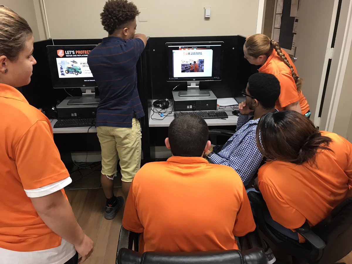 GregPugesek's tweet photo. #OneTeamOneGoal to be the safest merchandising team in the world! #Safetyisnumber1! @THDbuckeye @shodgson16 @LizMETRHRM @robertIIIMET https://t.co/8WAIo4fCo7