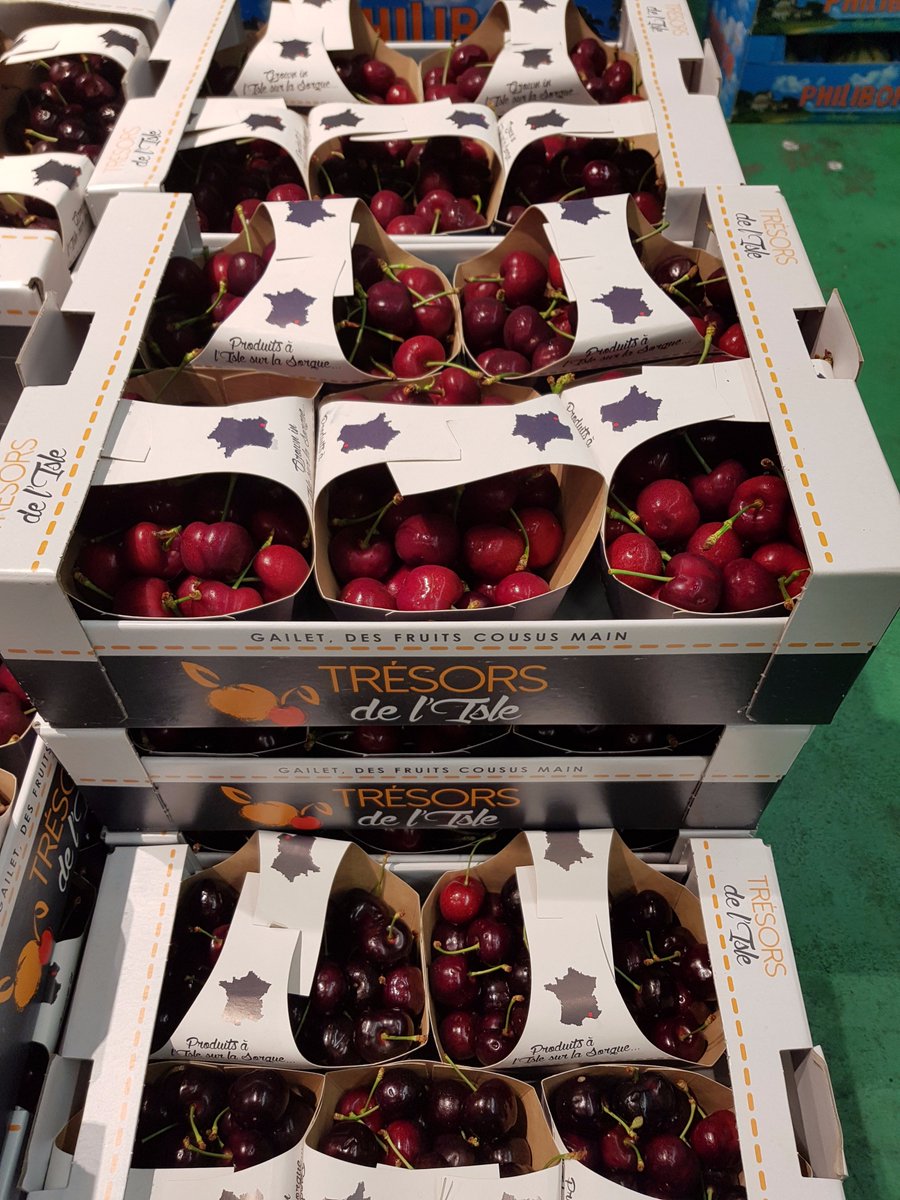 EdBowersBurbank's tweet photo. I love this time of year. As my old man would have said, 'life's a bowl of cherries!' #LABOC https://t.co/g7I4xi1iE1