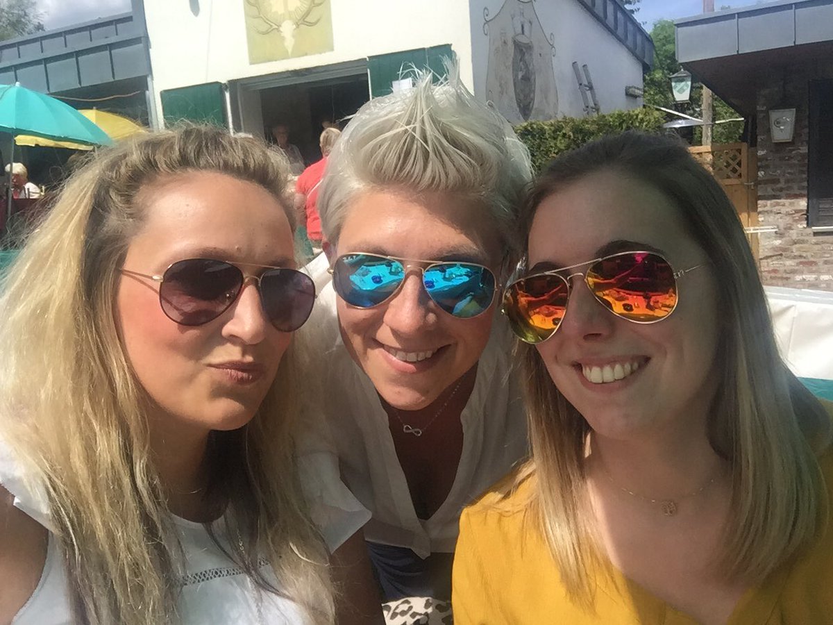PikiOilily's tweet photo. @takethat @GaryBarlow @OfficialMarkO @HowardDonald can't wait to see u in London! And in Germany in autumn? #Wonderland #tourdatesplease π https://t.co/MZWtjM71wH