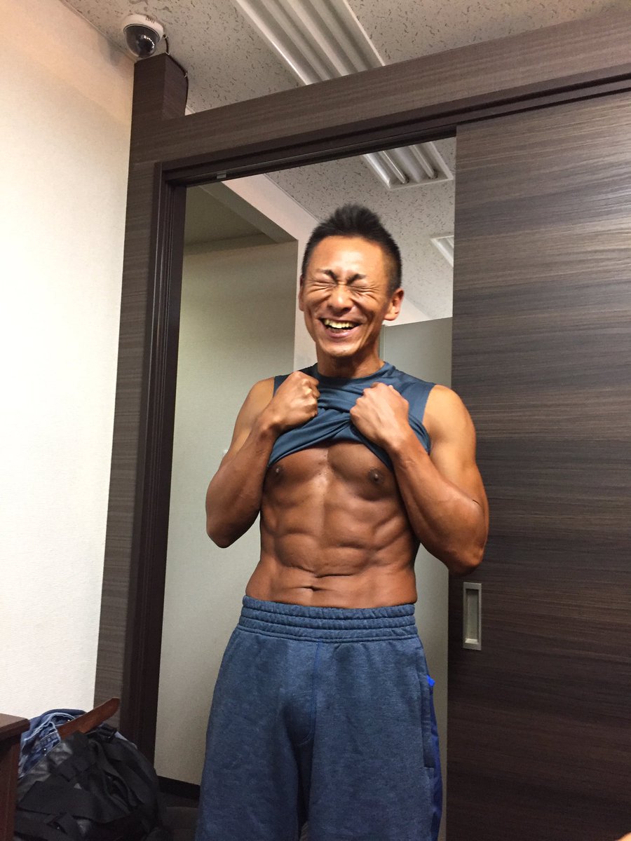 渡辺一宏ボディビルダーアナウンサートレーナー No Twitter 彼氏と腹筋なう に使っていいよ