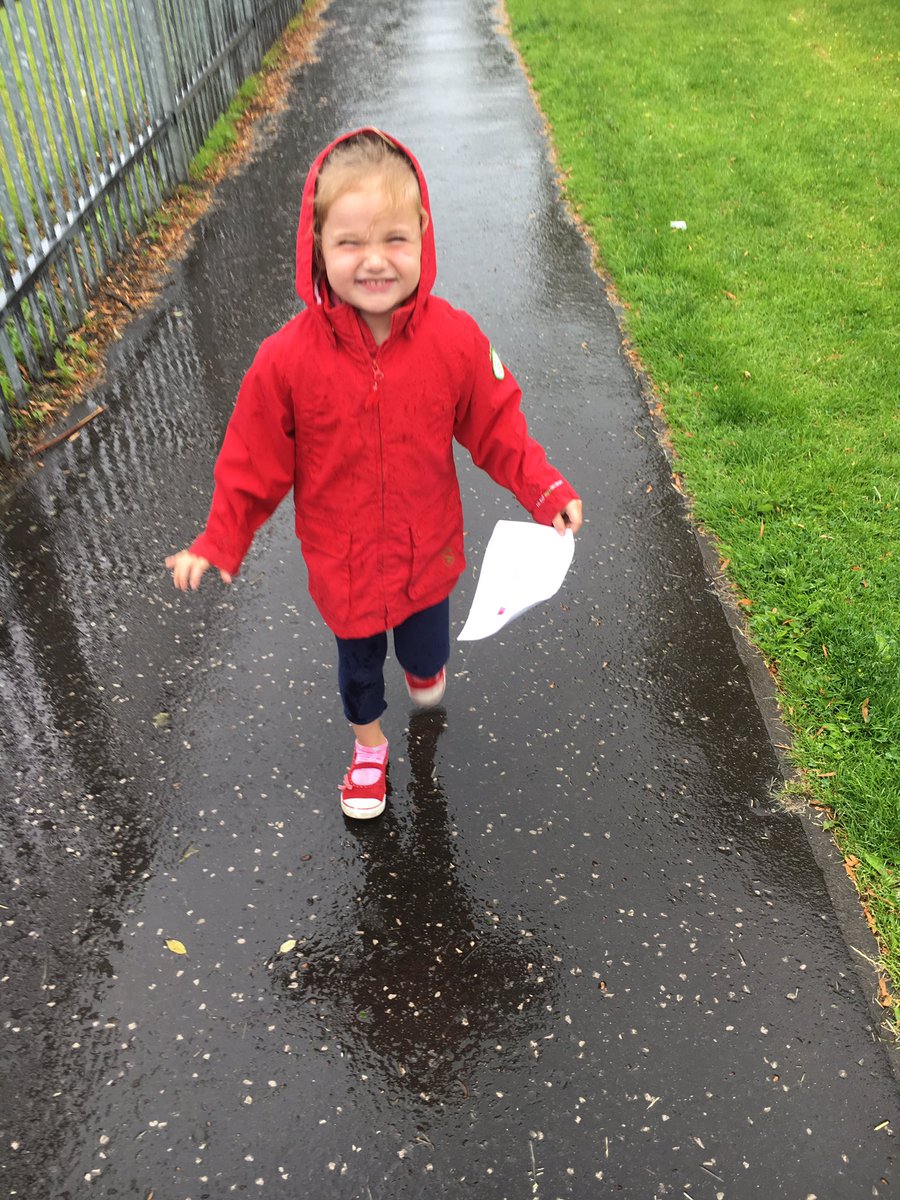 familylifeofa24's tweet photo. "It's raining it pouring" After nursery getting wet and jumping in puddles, whoops. #funintherain #puddles #funwithmygirl #scotland https://t.co/dZJ7vPa5Ng