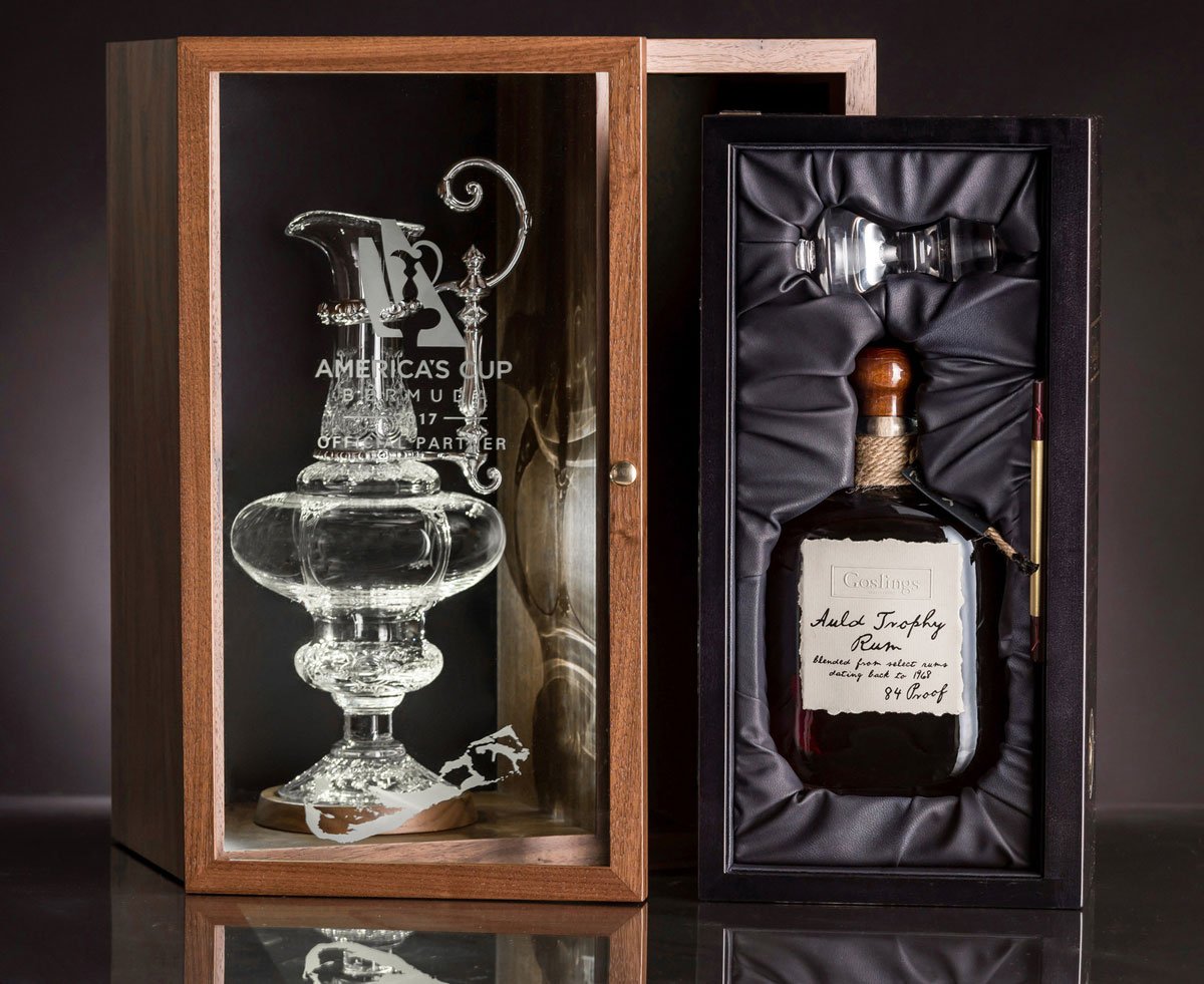 fabnewslive's tweet photo. .@TheBlackSeal Unwraps ‘The World’s Most Elaborate’ Rum #Package https://t.co/TjDuiCmvCq @DartingtonUK #Alcohol #Beverage https://t.co/jhPZBd3Q2q
