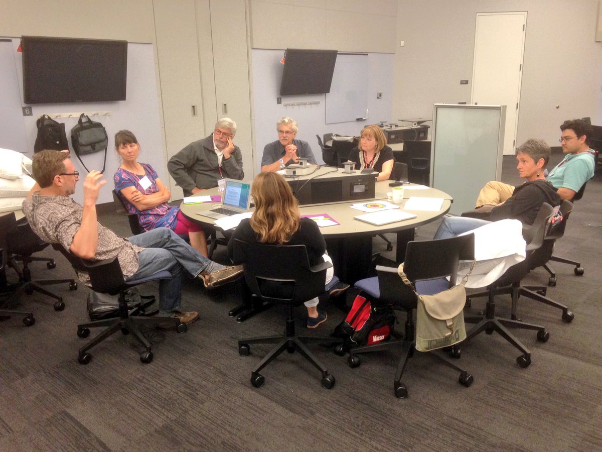 GermJuggler's tweet image. Lots of great brainstorming going on at #NSSI2017 #ScientificTeaching #ActiveLearning