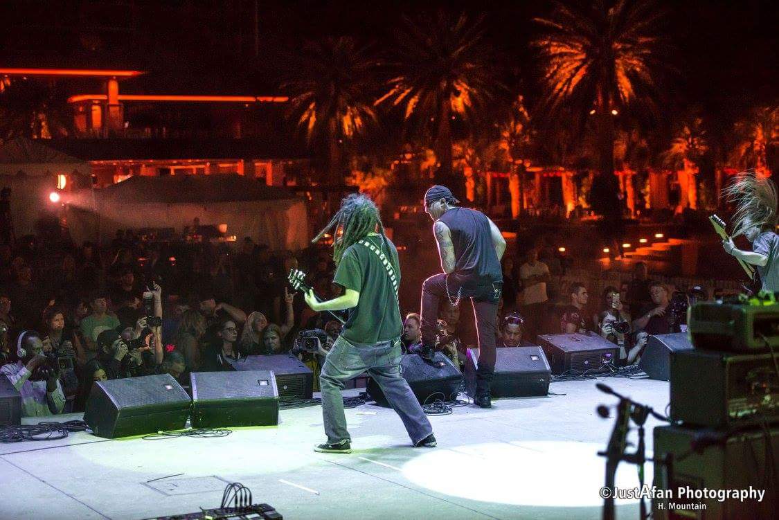 EVETOADAMMUSIC's tweet image. 'I'm so far away, I can't feel the pain'...#Altitude #RockintoSpring #LasVegas