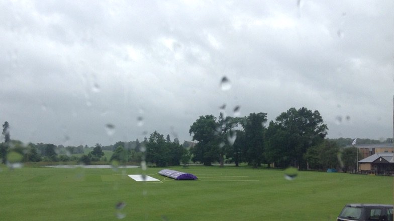 ThisIsLiamM's tweet photo. #KSC17 Not a day for cricket at @kimboltonschool. https://t.co/iDpzGMqtAZ