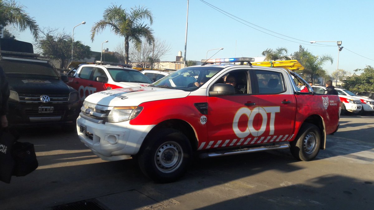 paolarenedo's tweet photo. Todo listo para hacer de #Tigre un lugar SEGURO. #CambiodeGuardia #COT #SPC
#SubsecretariaOperativa #BaseCarupa https://t.co/LE76HNEMfT