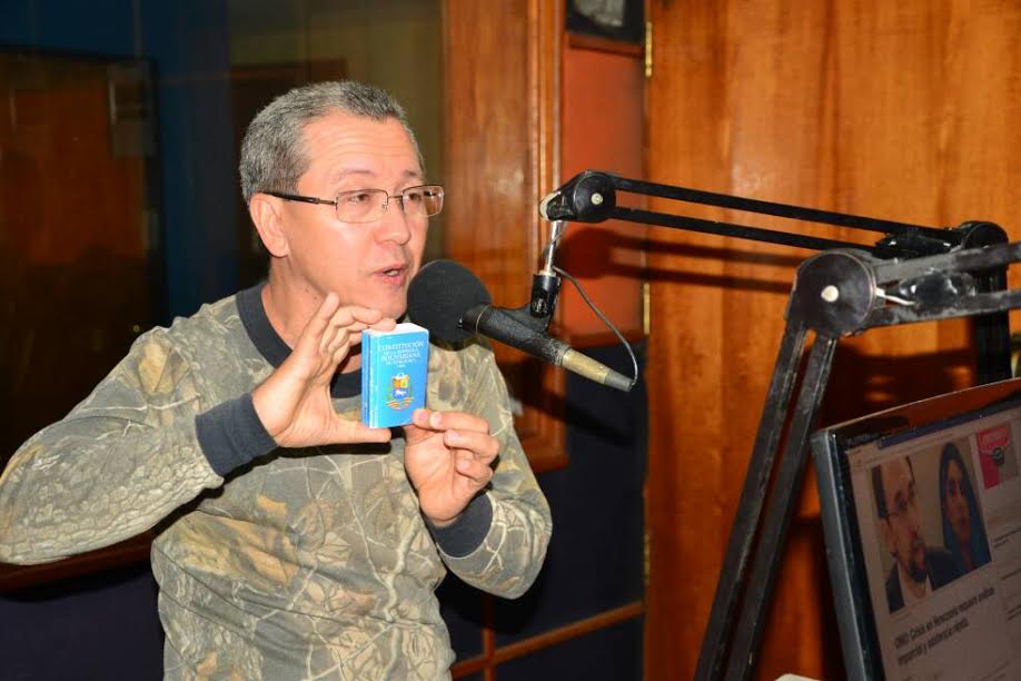 #LoDijo hoy #6Jun El Gobernador  <a href="/JULIOLEONYARA/">JULIO LEÓN HEREDIA</a> “apuesto a la democracia y a seguir viviendo en ella” #ConstituyenteEsFuturo