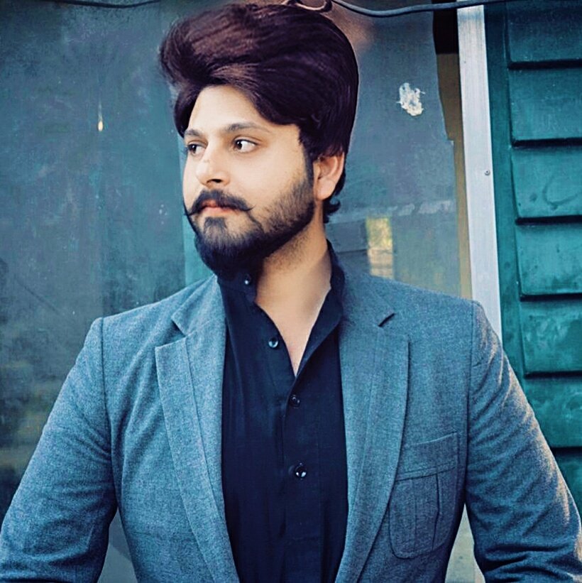 OsamaJunoon's tweet photo. #NewProfilePic https://t.co/W70R92lgTG
