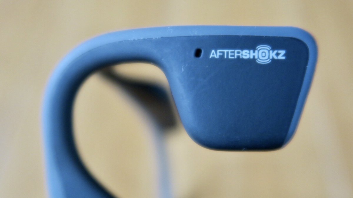 techfordad's tweet image. AfterShokz bone conduction headphones are hot right now. See my findings on TFD techfordad.com/aftershokz-tre… #techfordad #aftershokz #headphones