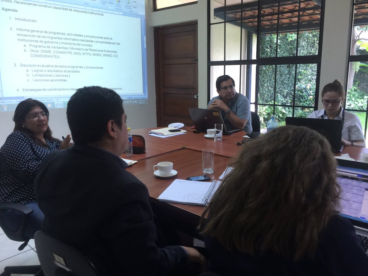 Conmigrantesv's tweet photo. Da inicio la fase de discusión para plantear propuestas de inserción para las personas deportadas. https://t.co/PkyVuL855Y