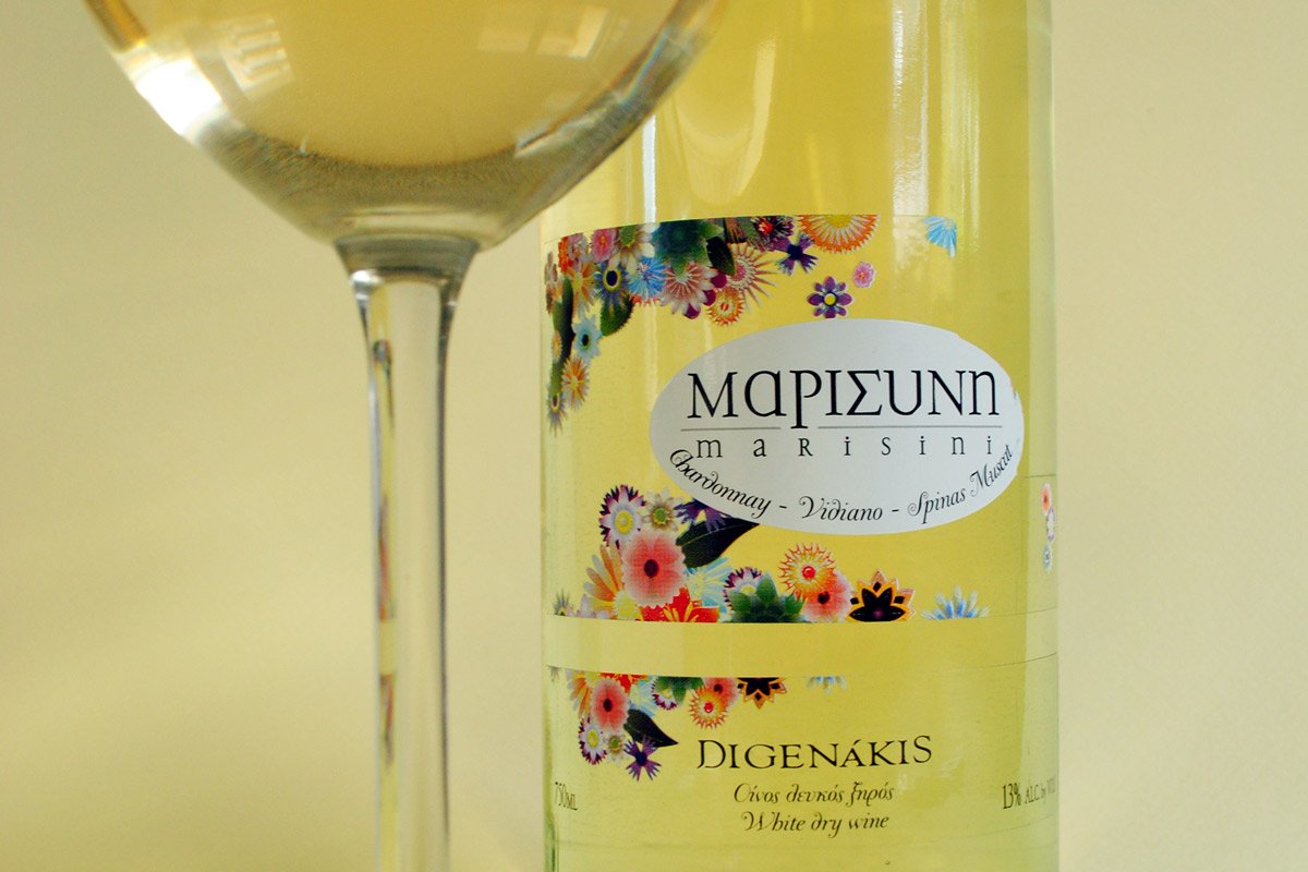 Fetakoch_de's tweet photo. Wonderful white Marisini from Digenakis with two greek grape varieties https://t.co/YgB8JIihCe https://t.co/gZAlcuh3kQ