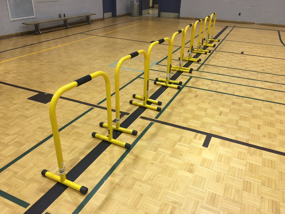 WHCIWarriors's tweet photo. WOD 3 of the #WHCFG2017 takes us Up, Up, Top, Down, Down, Done. Shout out to @stevekonupka for the classic WOD names. #pyramid @HPE_TDSB https://t.co/k81tNzGeqR