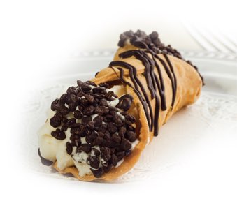 lady_flenke's tweet photo. Last one!

Chocolate Chip Cannoli 
#MyOREOCreation 
#contest https://t.co/aeGkL5wcHa