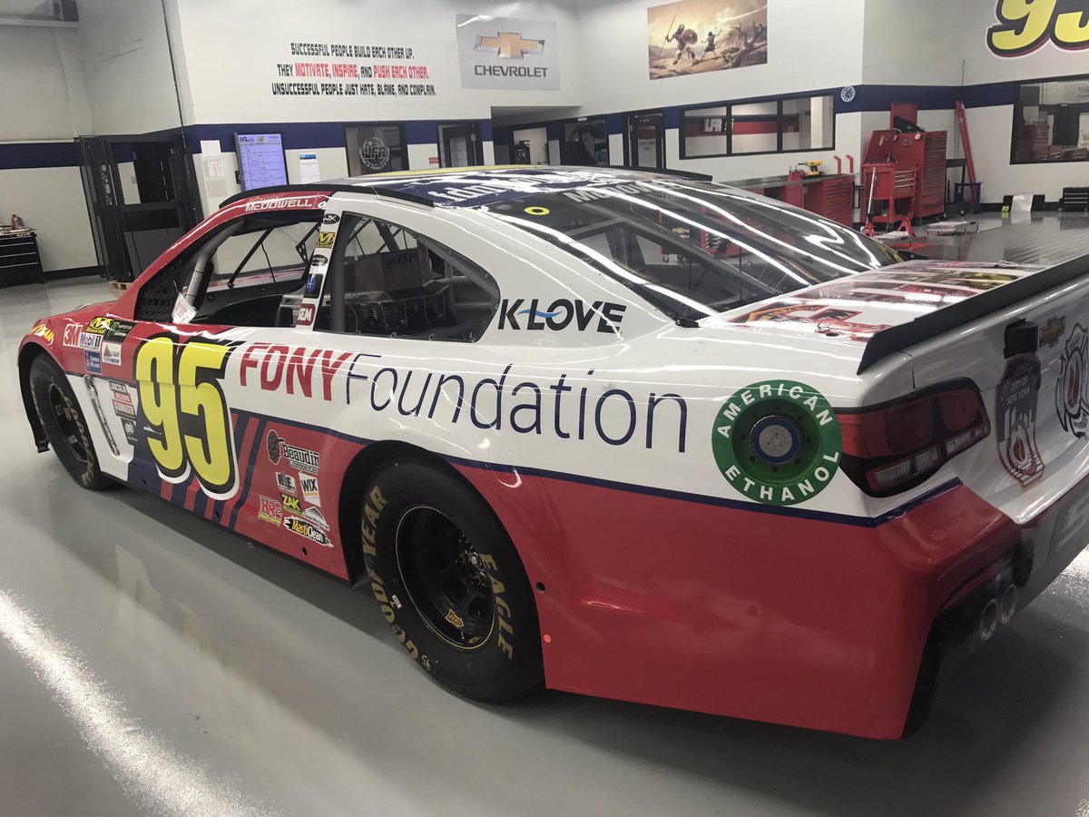 LFR95's tweet photo. Looking forward to supporting the @FDNY with the @FDNYFoundation on board this weekend! Check out the awesome detail in that scheme! #FDNY https://t.co/idvjLygYdM