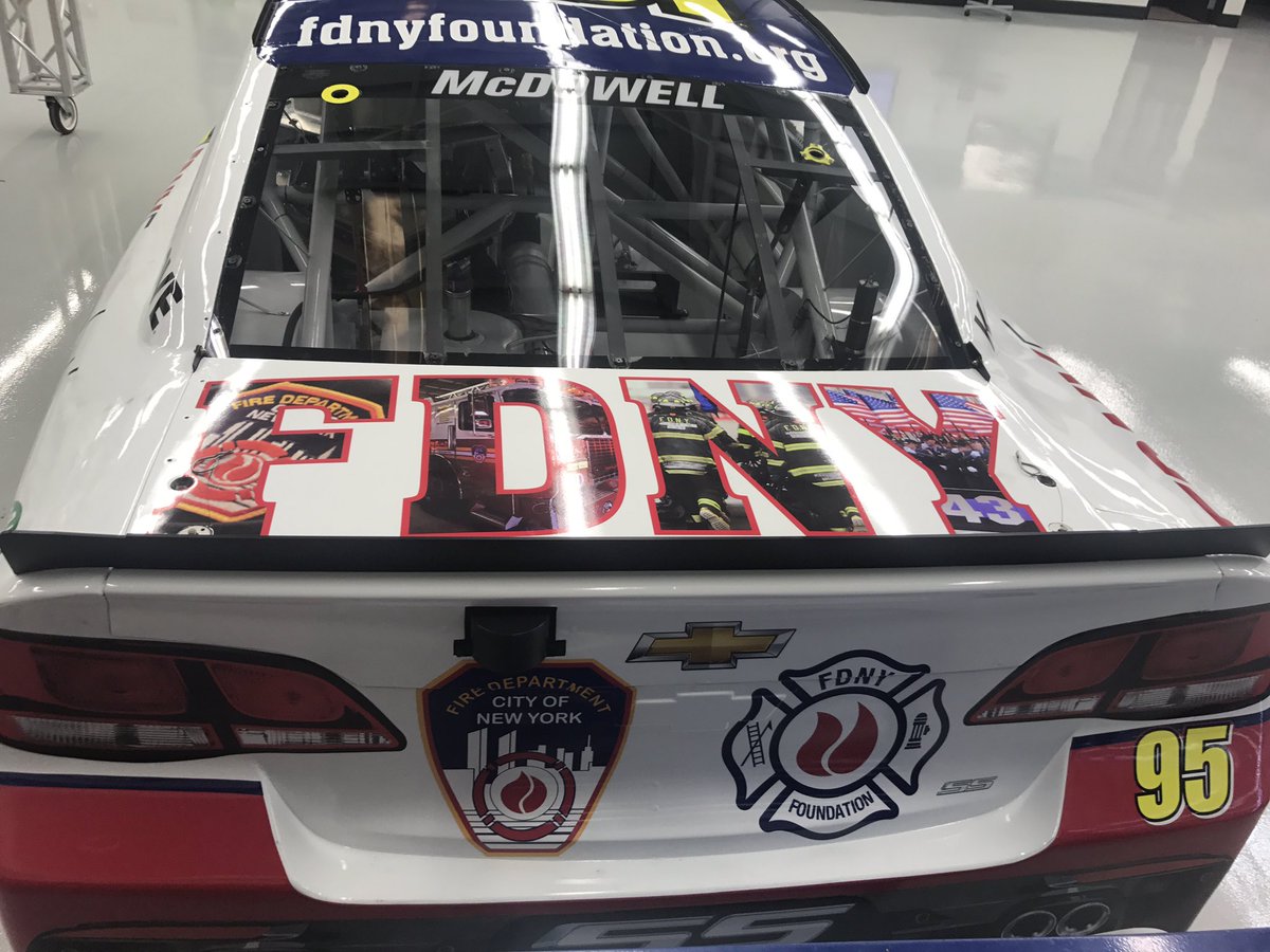LFR95's tweet photo. Looking forward to supporting the @FDNY with the @FDNYFoundation on board this weekend! Check out the awesome detail in that scheme! #FDNY https://t.co/idvjLygYdM
