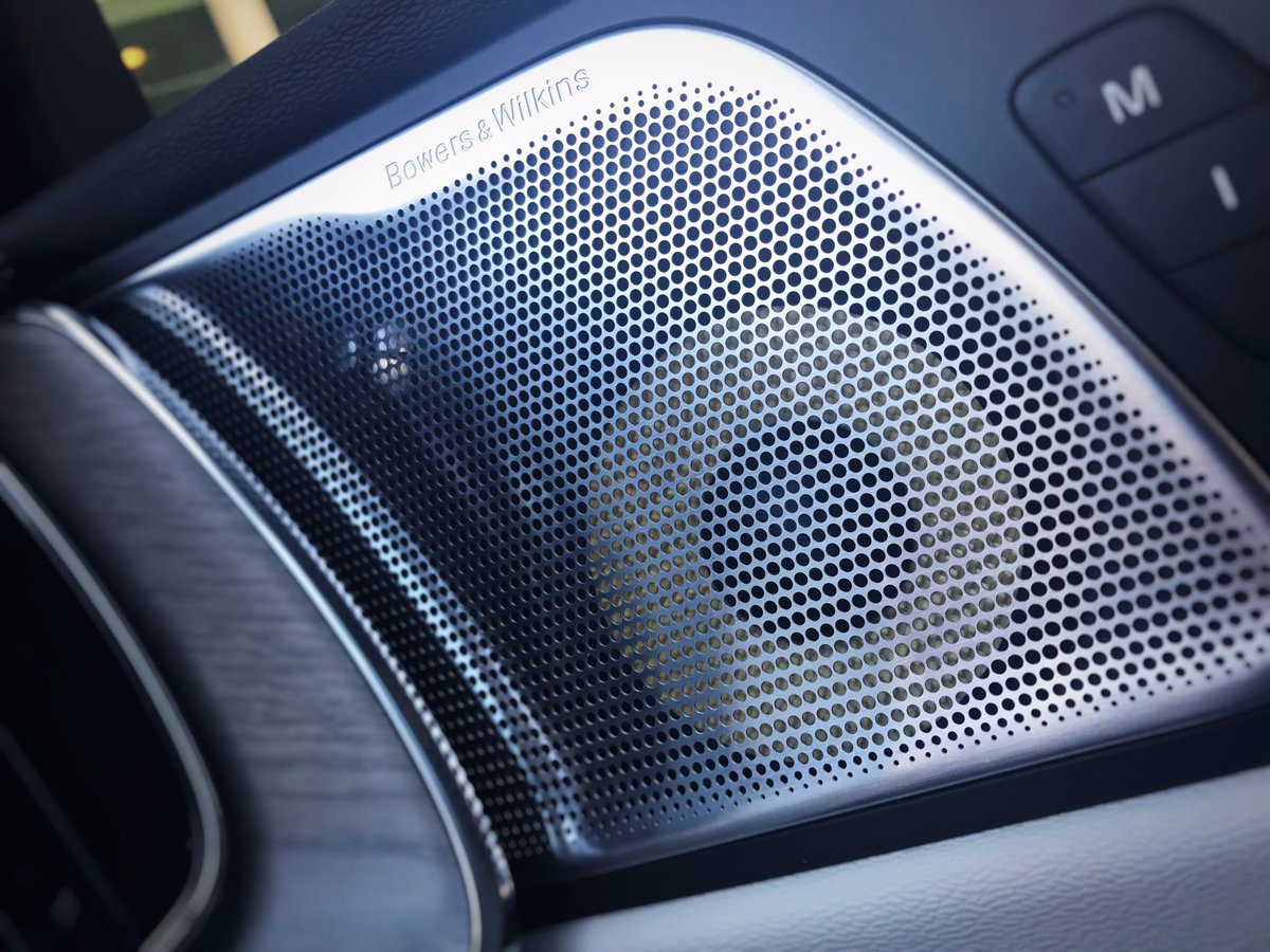 volvo b&w speakers