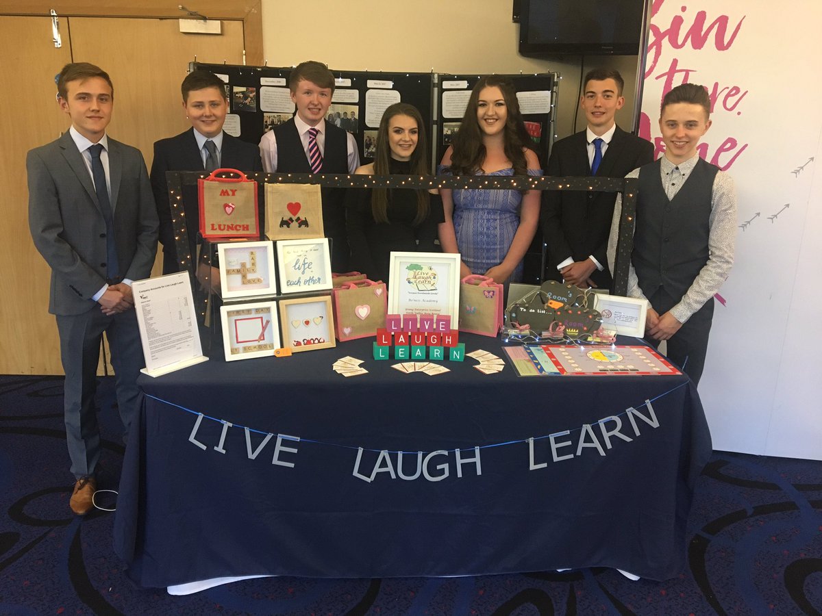livelaughlearnb's tweet photo. Ready for awards⭐️ good luck to all the teams⭐️ https://t.co/Iy0KO0GTvD