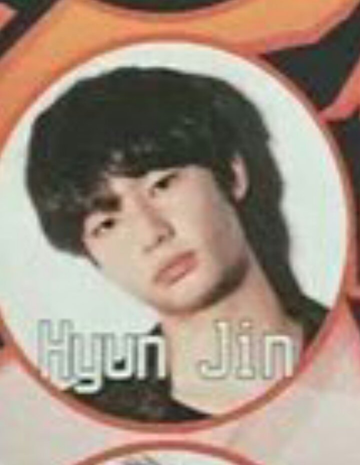 useodayo's tweet photo. JYP Trainee Hyunjin information.

info credit to JYPwhispers https://t.co/W9H8MHcq9c