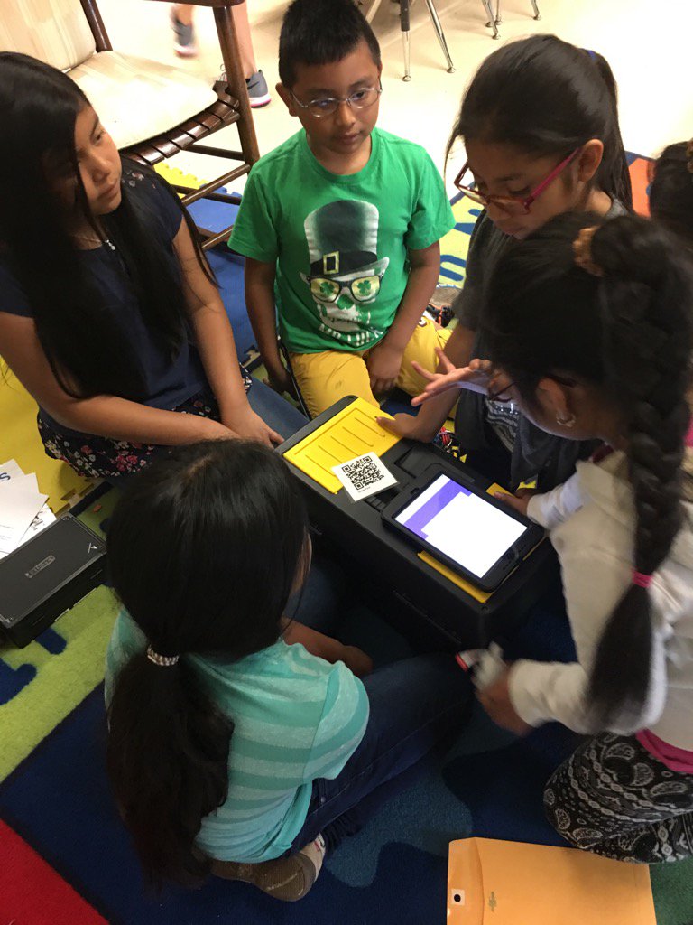 gotphillips's tweet photo. 4th grade student leaders #Breakout #bestatthecrest #ignitlearningbcps https://t.co/IyHn8qFEF8