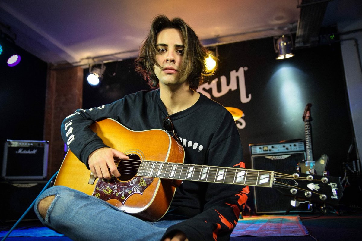 Jayden Seeley from @withconfidence_ playing a Gibson Hummingbird for an @altpress acoustic session in our London Showroom