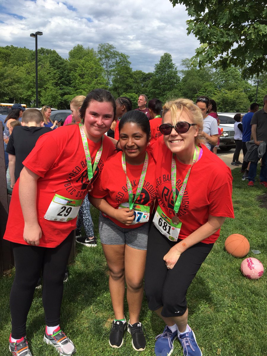 MarysaVanPatten's tweet photo. We are so proud that we finished the race together! #RBMSRockers https://t.co/JMN1aCGB3f