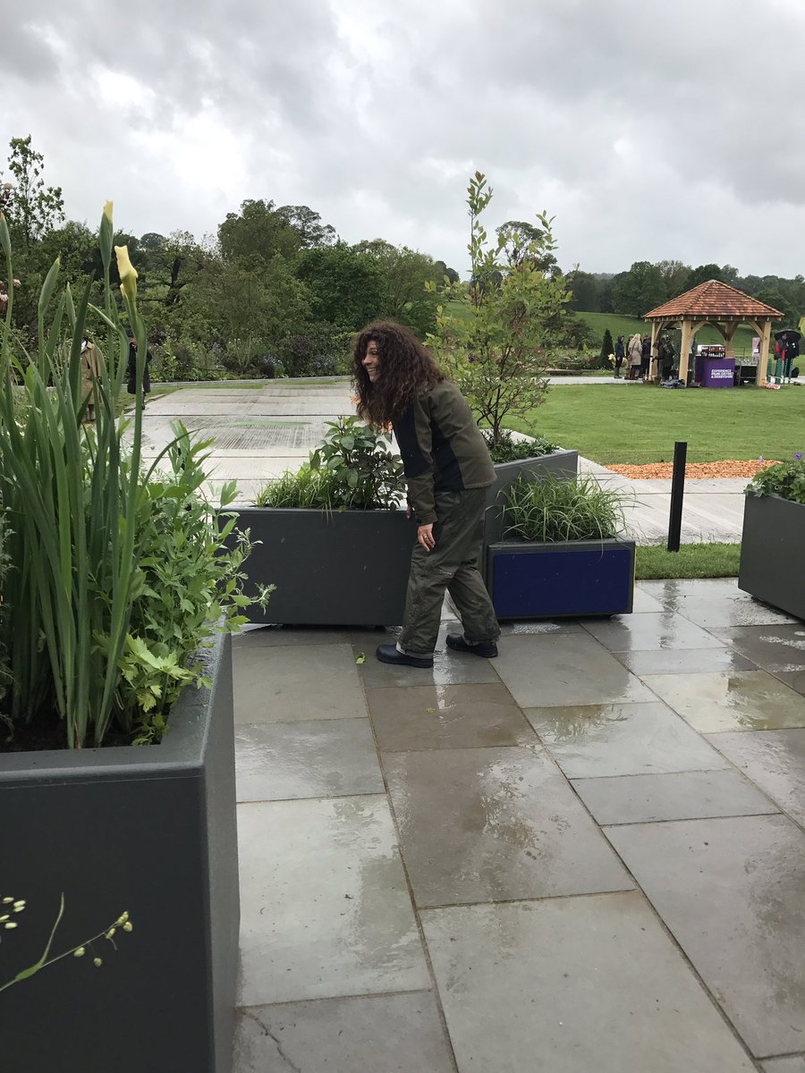 DigbyStone's tweet photo. We managed to visit @VergetteGardens at the #Moveablefeast garden before rain stopped play at #RHSChatsworth today! https://t.co/xYhLbO732n
