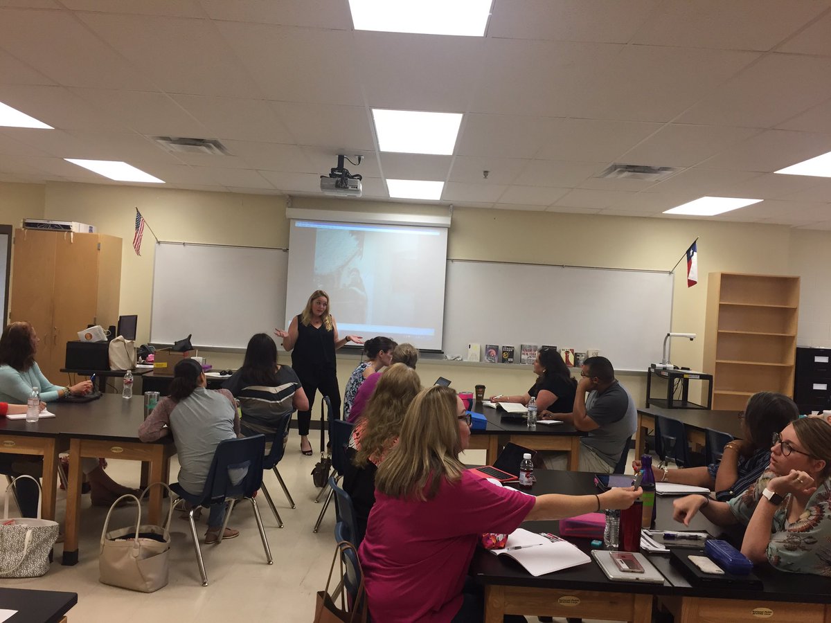 ELA teachers love summer learning! <a href="/NISDSecELA/">NISD Sec ELA</a> #NISDeNgage