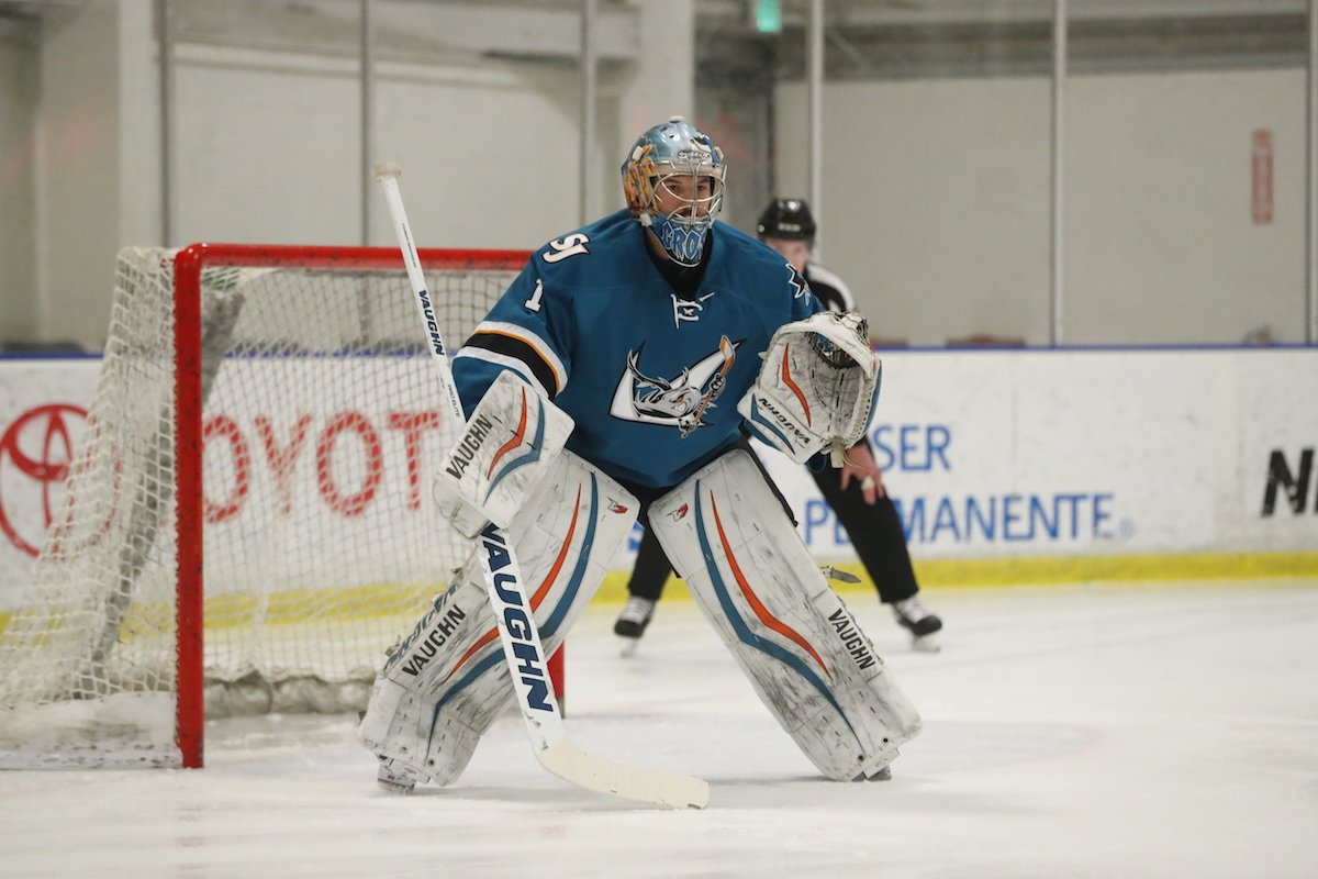 .<a href="/SanJoseSharks/">San Jose Sharks</a> re-sign AHL's 2016-17 Baz Bastien Award winner <a href="/TGrose1/">Troy Grosenick</a> to a two-year contract extension

Details→ atnhl.com/2scJNh0