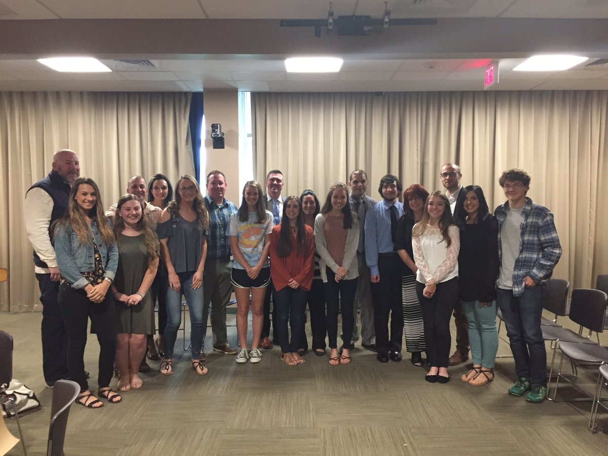 #TopTen Brunch for #Classof2017 to honor a special teacher at #WHSallin #WatertownPride