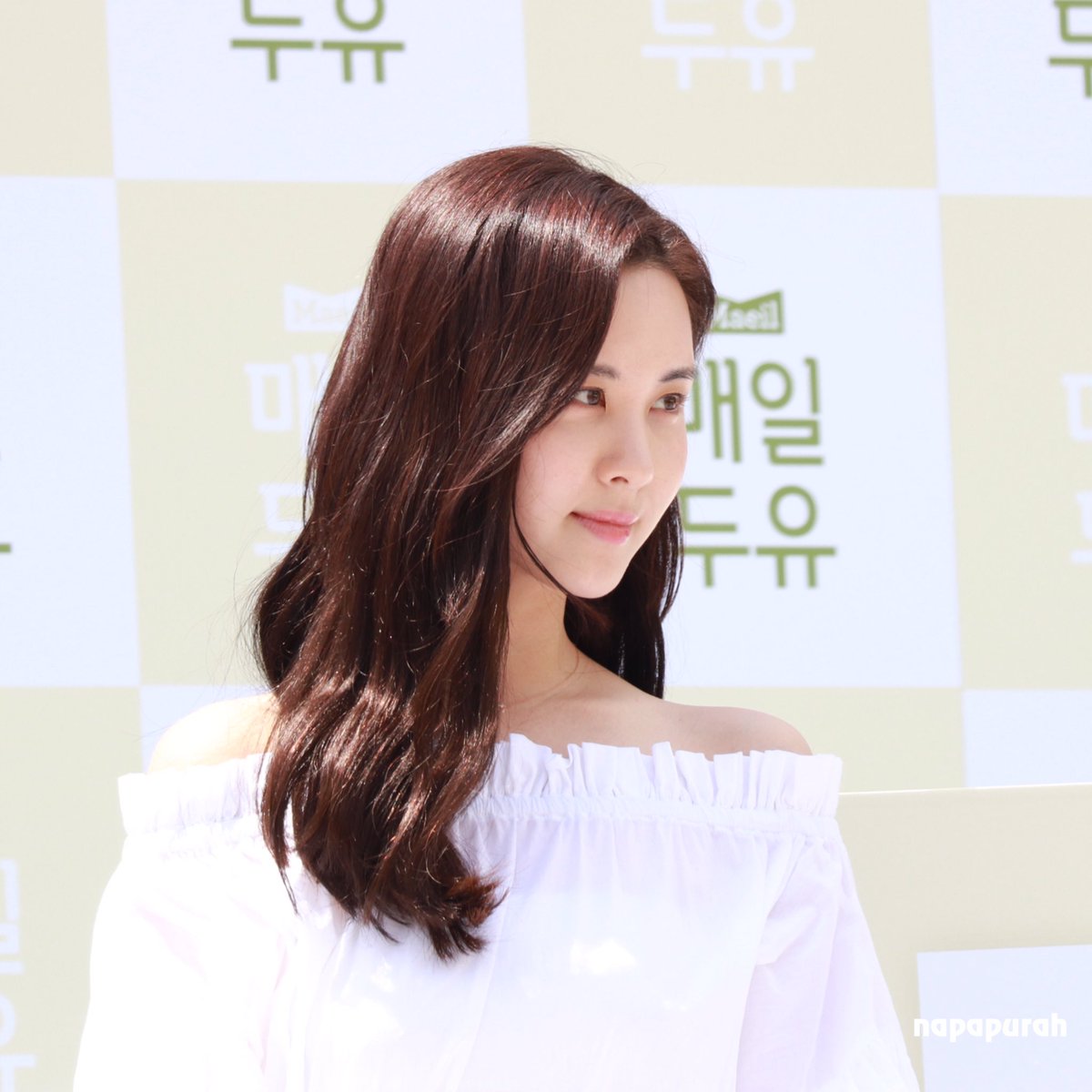  [PIC][03-06-2017]SeoHyun tham dự sự kiện “City Forestival - Maeil Duyou 'Confidence Diary'” vào chiều nay - Page 3 DBpDNwDVYAARred