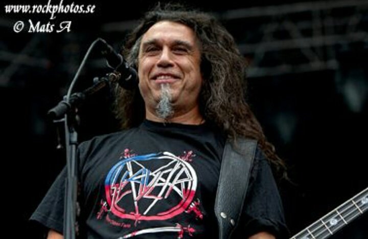 Happy birthday to \s singer and bassist Tom Araya!! Enjoy to the fullest!!   