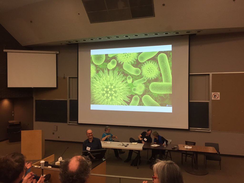 JudytaLarsen's tweet photo. @vaslona @NatBanting #cmesg2017 debate comedy

David Reid asking if cells need math to survive...

Ralph Mason responds - they need to multiply! https://t.co/ILJj7Bi6le