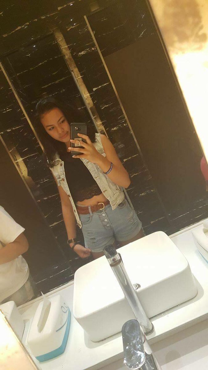SinglesOfADC's tweet photo. Kirstin Louise Ojeda
-NEW STUDENT ALERT!!!
-incoming grade 10
- pwede ma beauty queen bec height 
- best mataray face
-beast on the court https://t.co/6UTTlSdSru