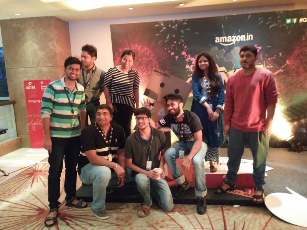 AmazonNews_IN's tweet photo. The 'Payment Experience Team' of @AmazonIN getting clicked together. These guys are behind your smooth experience on Amazon.in #GameOnAmazon https://t.co/rgfoOdOdNf