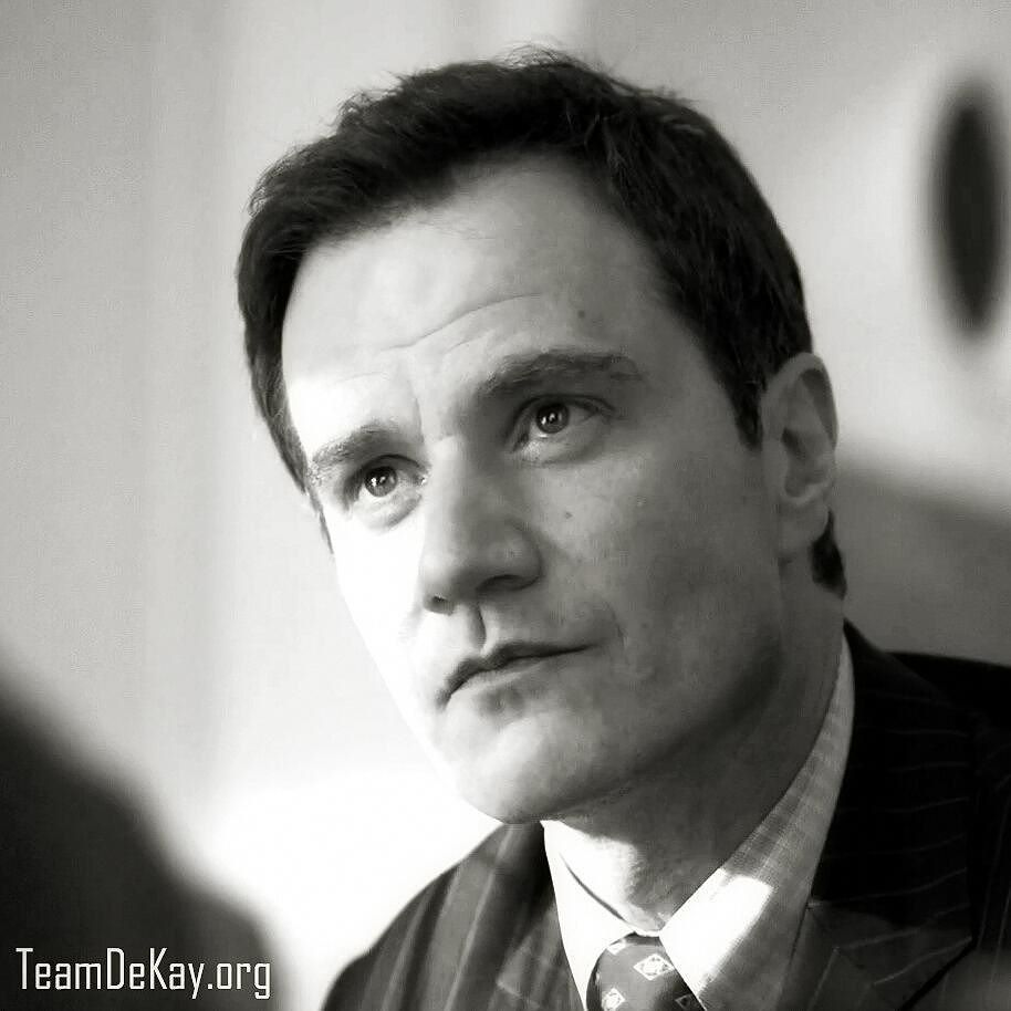TeamDeKay's tweet photo. https://t.co/ULbXbxsk4l | #TuesdayWithTim #DeKayoftheDay #TeamDeKay Unfinished Business 2x05 #WhiteCollar https://t.co/bu82NMQGu2
