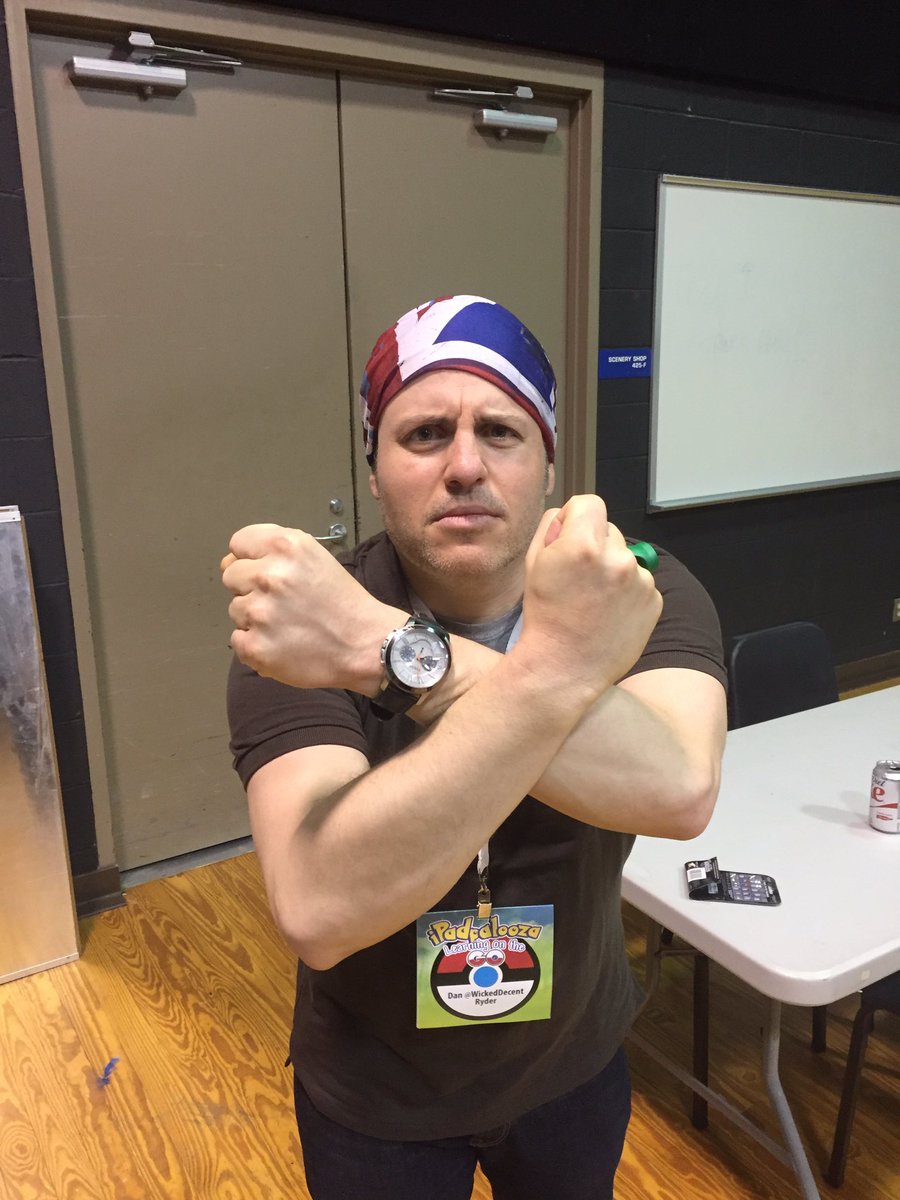 MRsalakas's tweet photo. @WickedDecent rocking his #aussieED buff #AustralianPride #AussieForADay - with love from @ZeinaChalich #iplza17 https://t.co/FecGg7uFQp