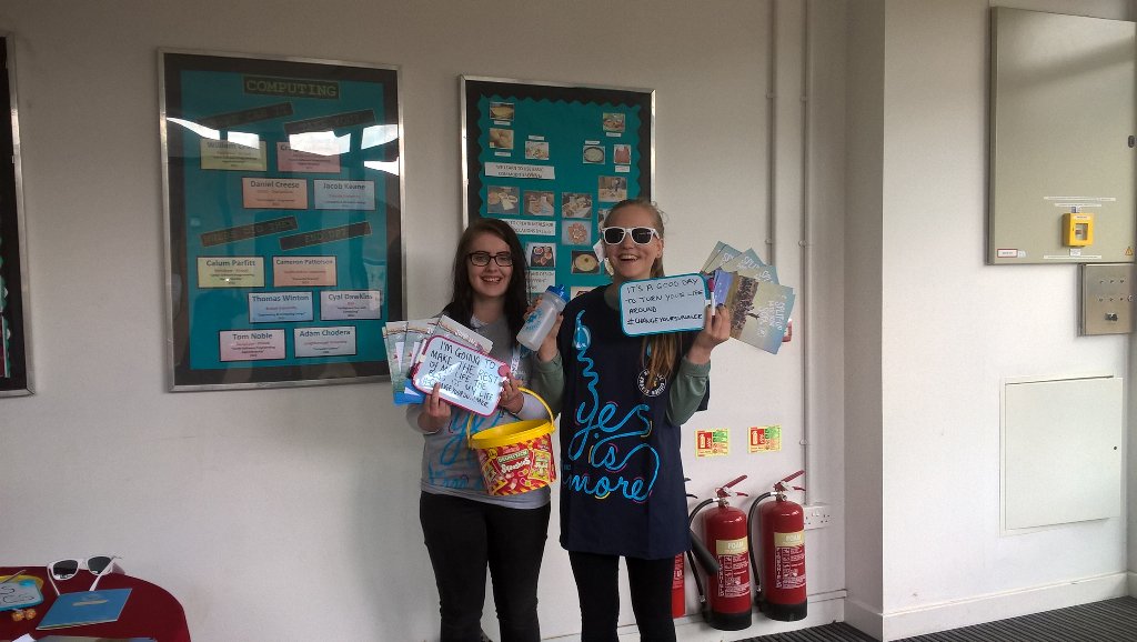 JadeProSW1's tweet photo. These girls β #ncs #thesegirlscan #promotion #archway #ncsambassadors #changeyoursummer #sayyes https://t.co/2JneXabjEZ